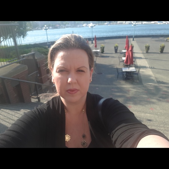 Meet your Posher, Maryana - Picture 1 of 1